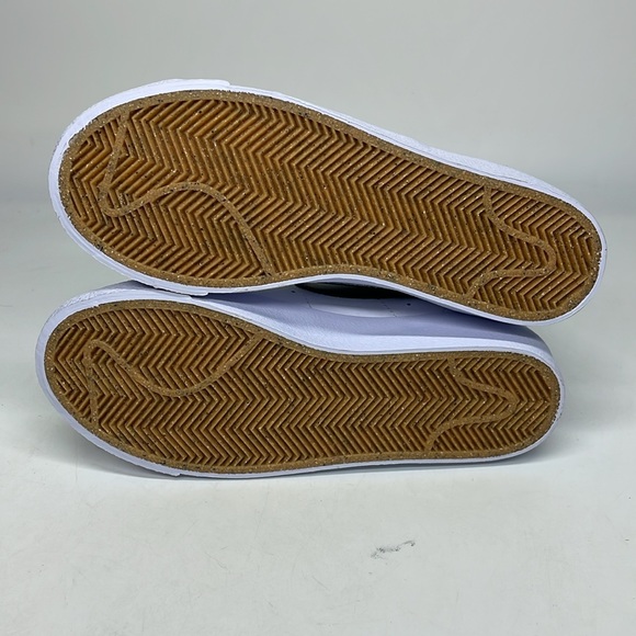 Nike Shoes Youth Blazer Mid 77 Vintage White /Black Sneakers DA4086-100 - Picture 5 of 6